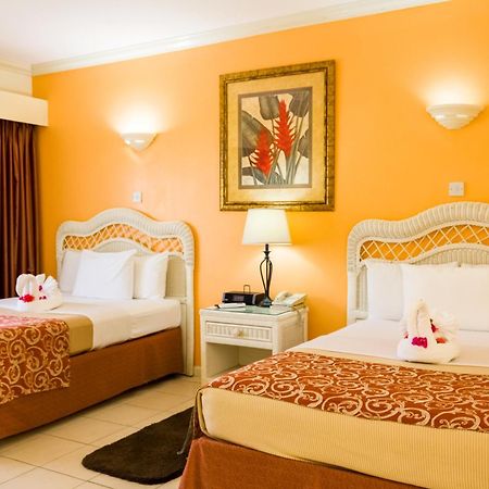 Bay Gardens Hotel Gros Islet Ngoại thất bức ảnh