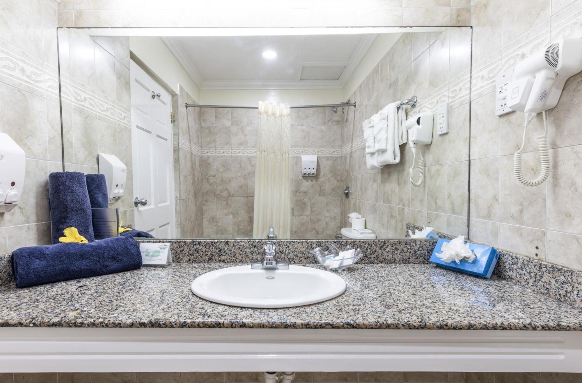 Bay Gardens Hotel Gros Islet Ngoại thất bức ảnh