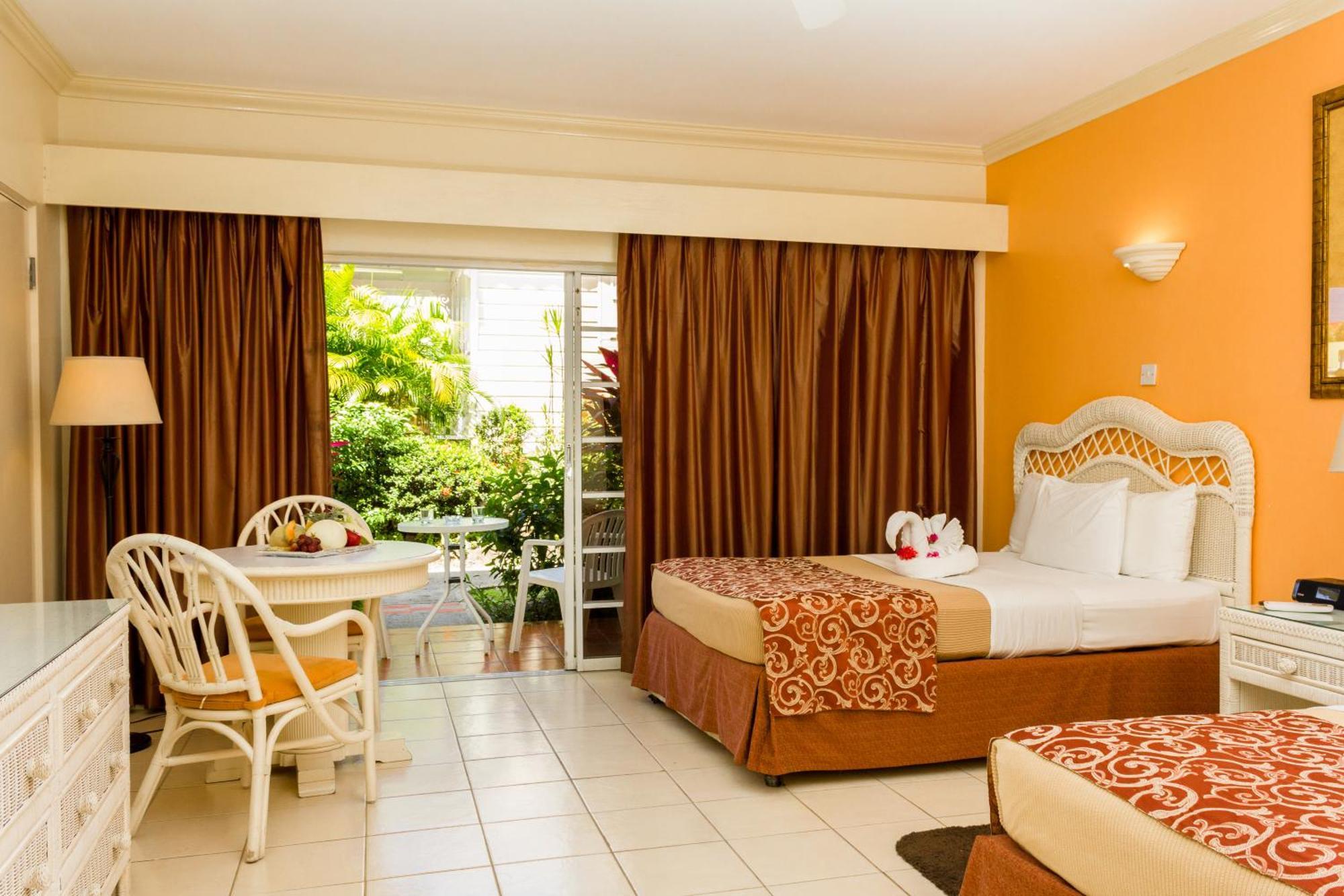 Bay Gardens Hotel Gros Islet Ngoại thất bức ảnh